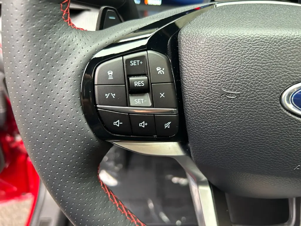 2025 Ford Explorer - $50,599