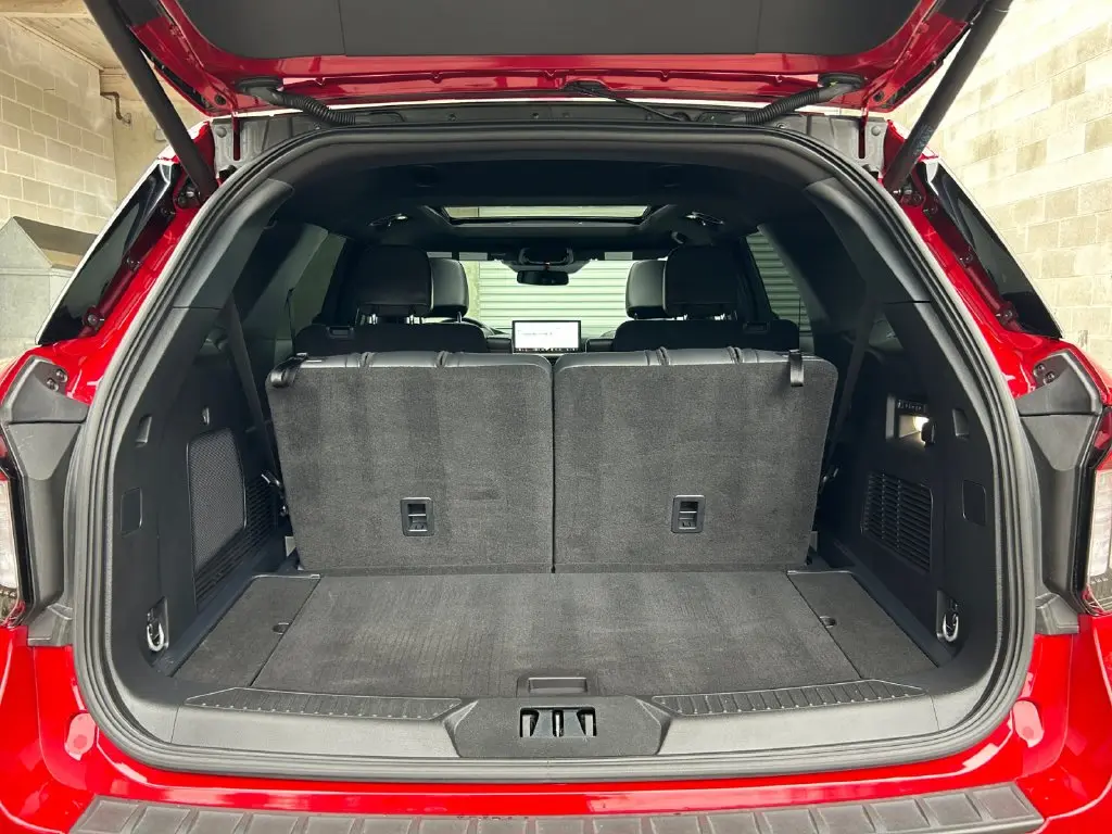2025 Ford Explorer - $50,599