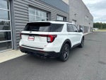 2025 Explorer Thumbnail 3