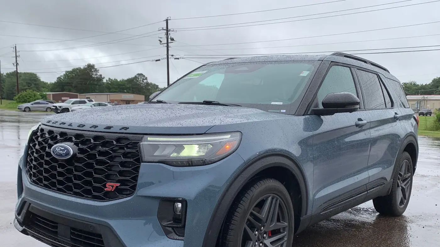 2025 Ford Explorer ST
