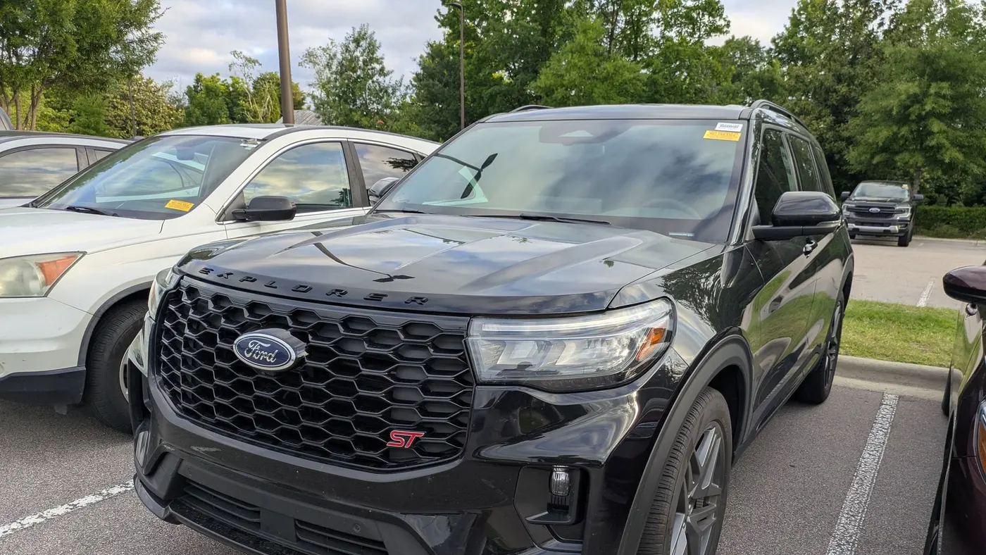 2025 Ford Explorer ST