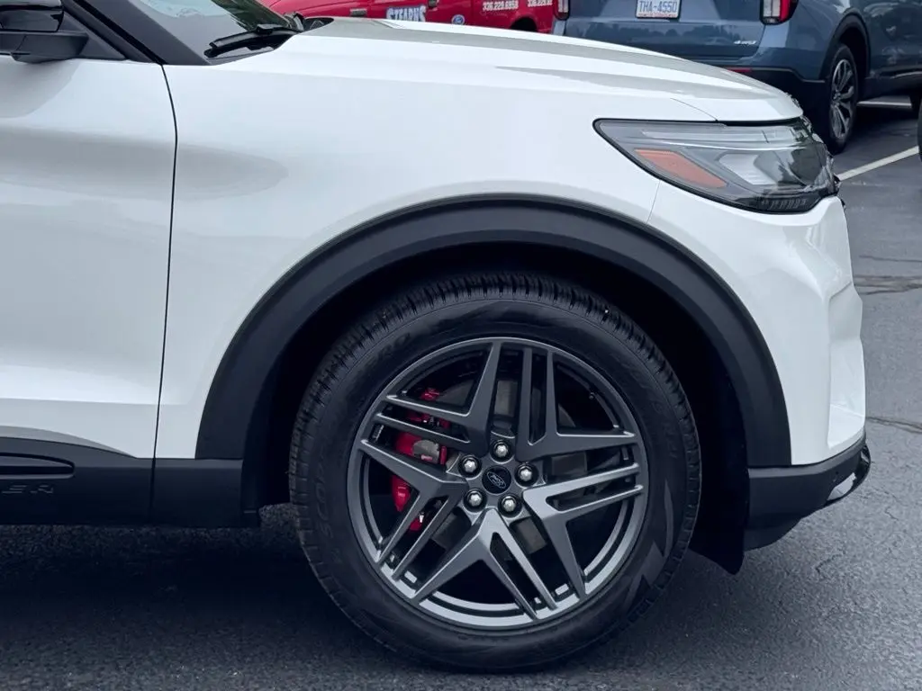 2026 Ford Explorer - $51,858