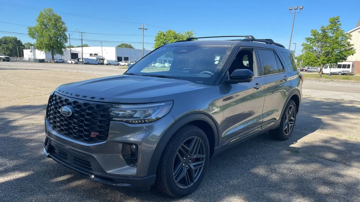2025 Ford Explorer ST