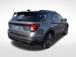 2025 Explorer Thumbnail 7