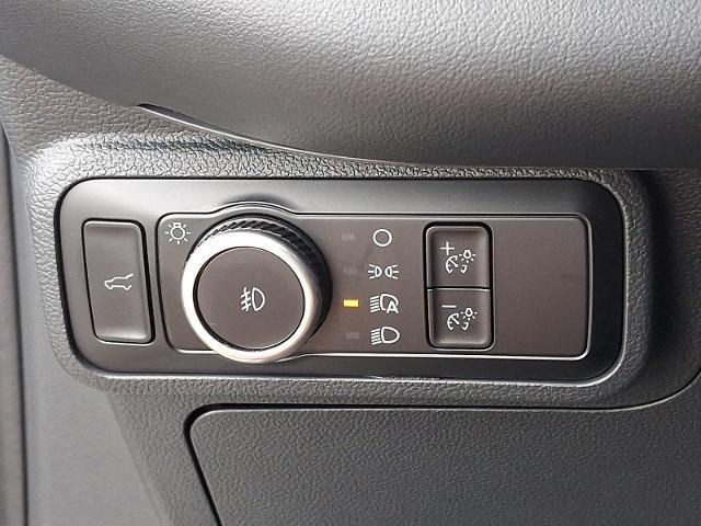 2025 Ford Explorer - $49,943