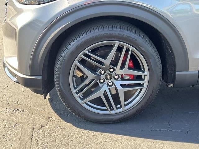 2025 Ford Explorer - $46,500