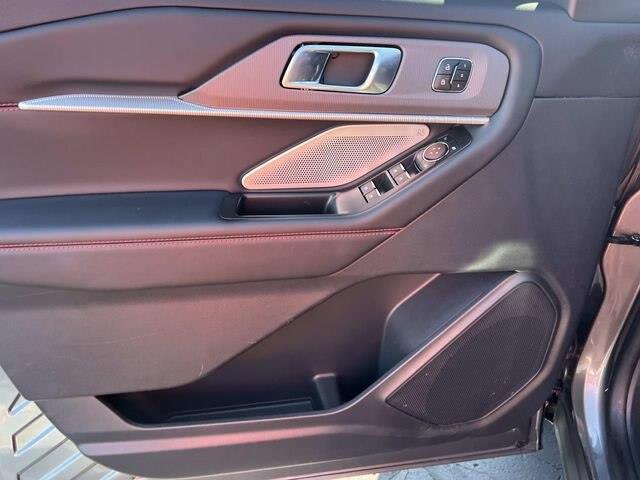 2025 Ford Explorer - $46,500