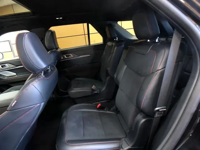 2025 Ford Explorer - $48,703