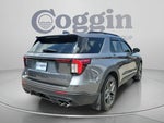 2025 Explorer Thumbnail 3