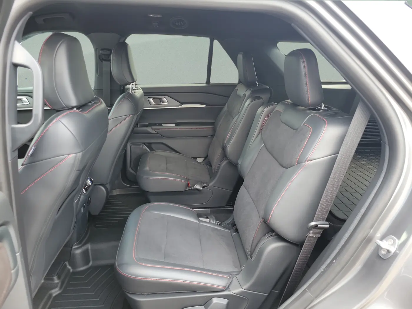 2025 Ford Explorer - $47,488