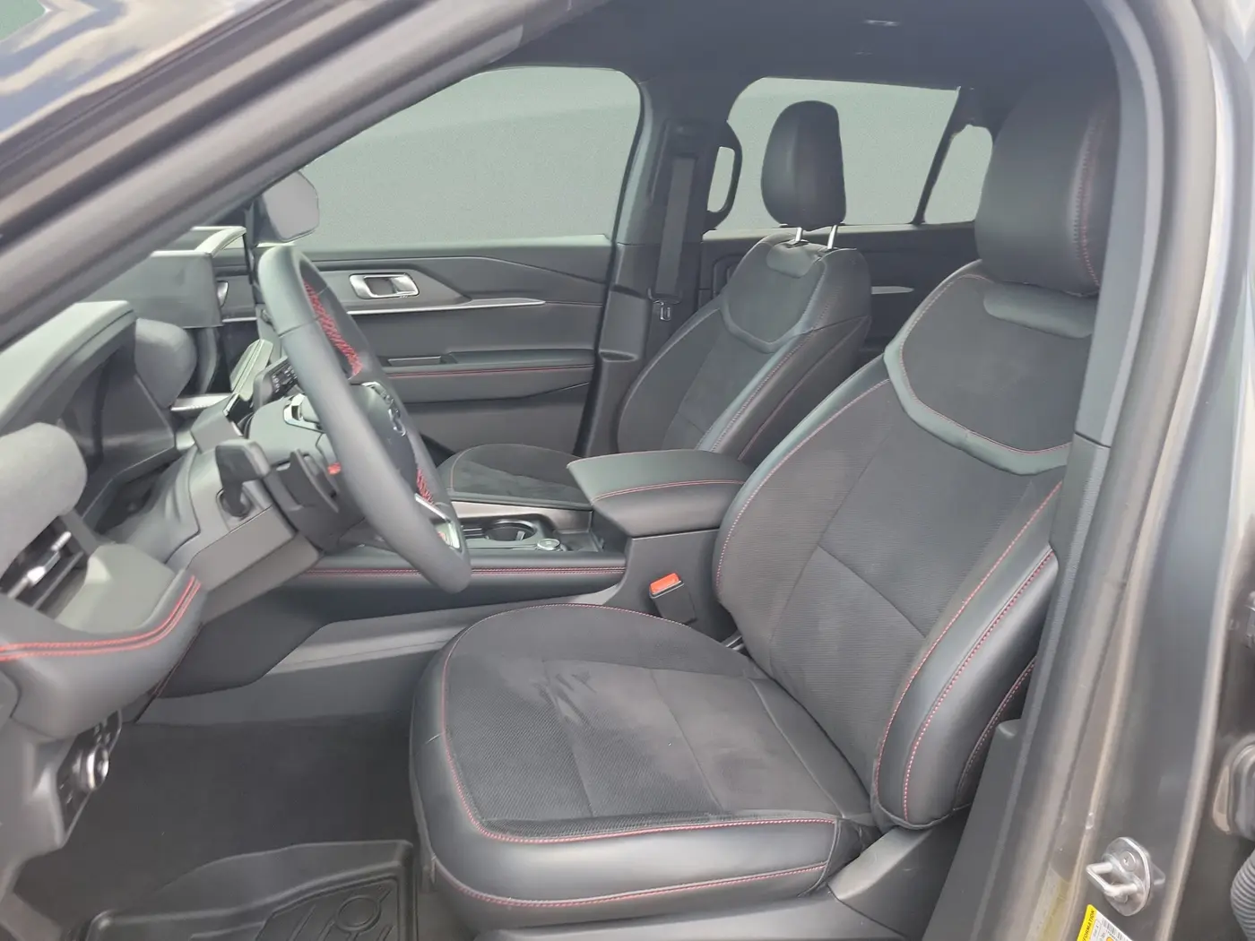 2025 Ford Explorer - $47,488
