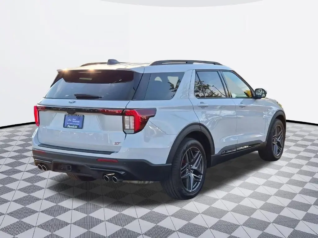 2026 Ford Explorer - $50,238