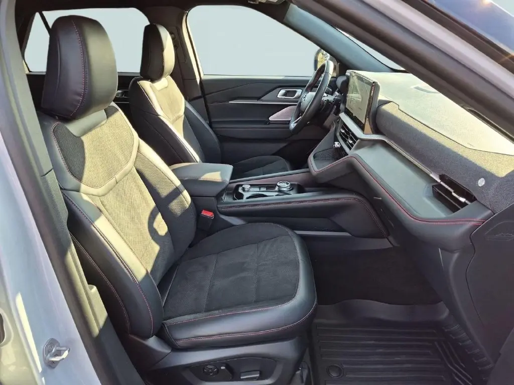2026 Ford Explorer - $50,238