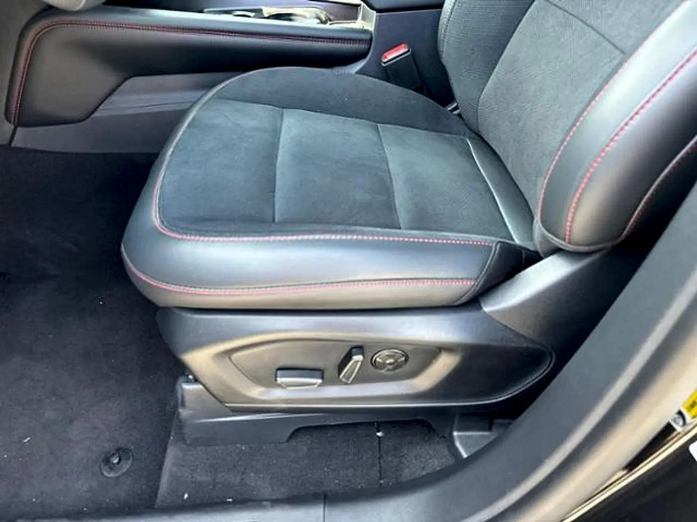 2026 Ford Explorer - $54,990