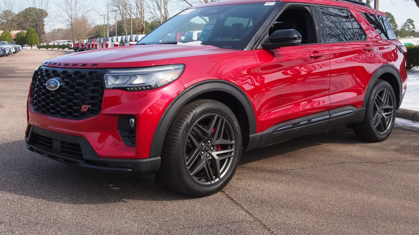 2025 Ford Explorer ST