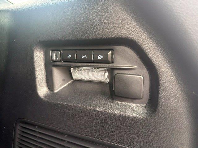 2025 Ford Explorer - $48,699