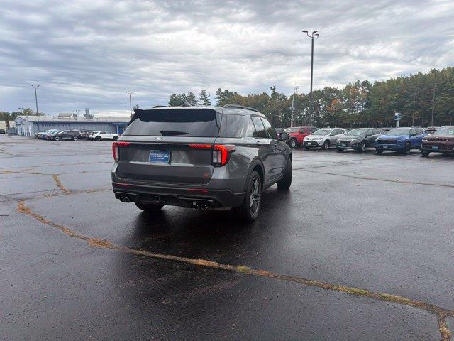 2025 Ford Explorer - $48,699