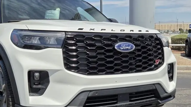 2025 Ford Explorer ST