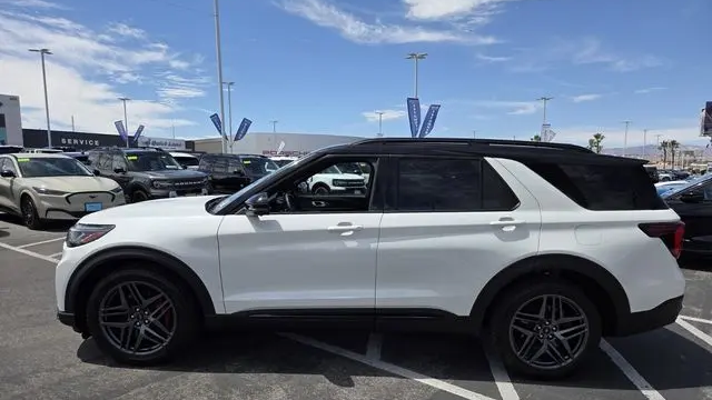 2025 Ford Explorer ST