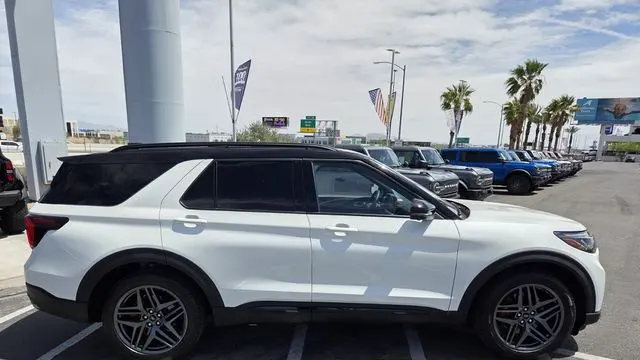 2025 Ford Explorer ST