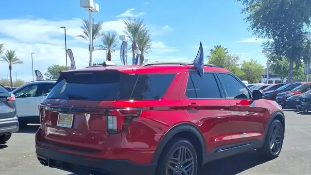 2025 Ford Explorer ST