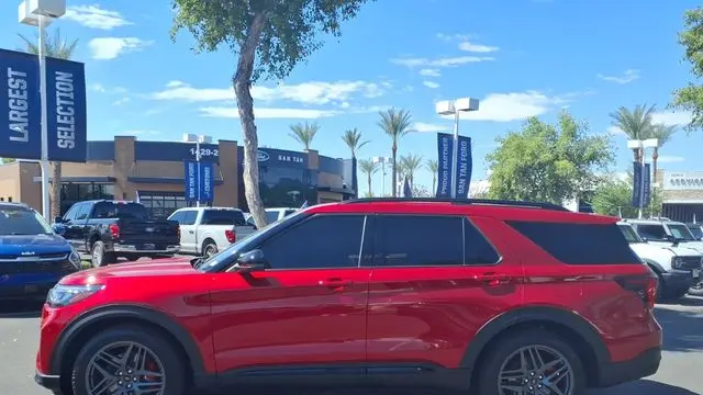 2025 Ford Explorer ST