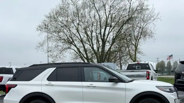 2025 Ford Explorer ST