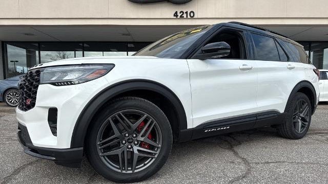 2025 Ford Explorer ST