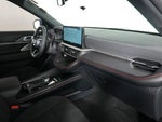 2025 Explorer Thumbnail 32