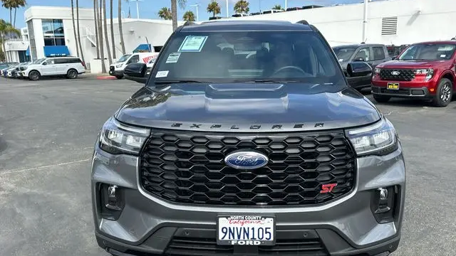 2025 Ford Explorer ST
