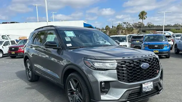 2025 Ford Explorer ST