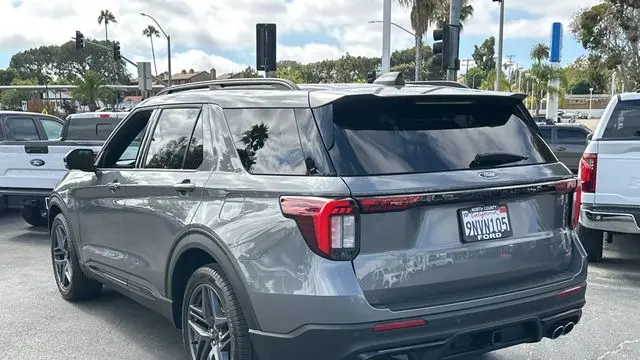 2025 Ford Explorer ST