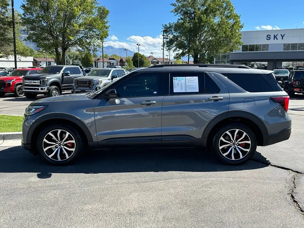 2025 Ford Explorer - $46,727