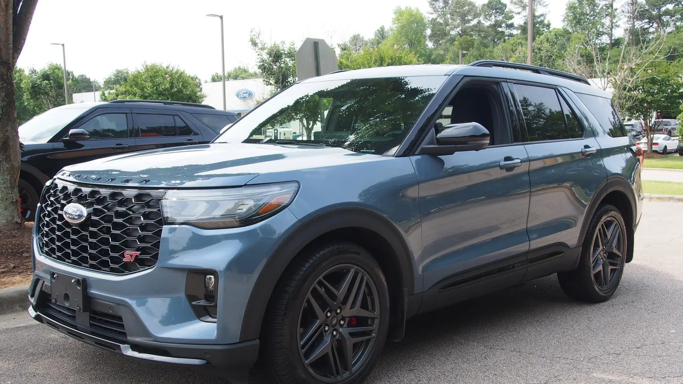 2025 Ford Explorer ST
