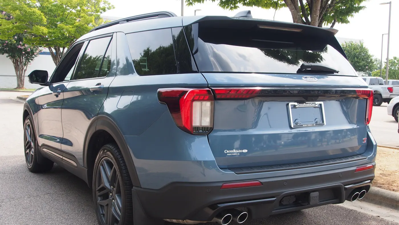 2025 Ford Explorer ST