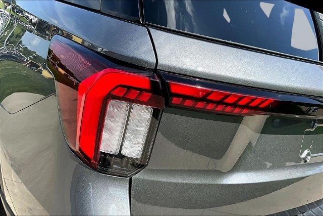 2025 Ford Explorer - $47,476