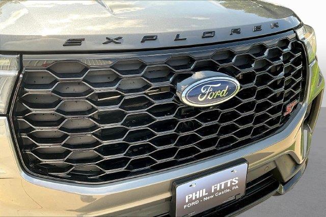 2025 Ford Explorer - $47,476