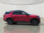 2025 Explorer Thumbnail 32