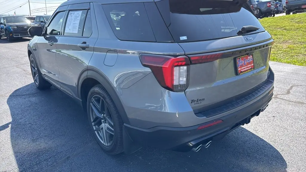 2025 Ford Explorer ST