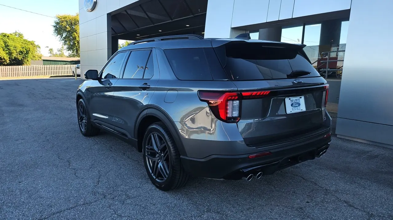 2026 Ford Explorer - $52,813