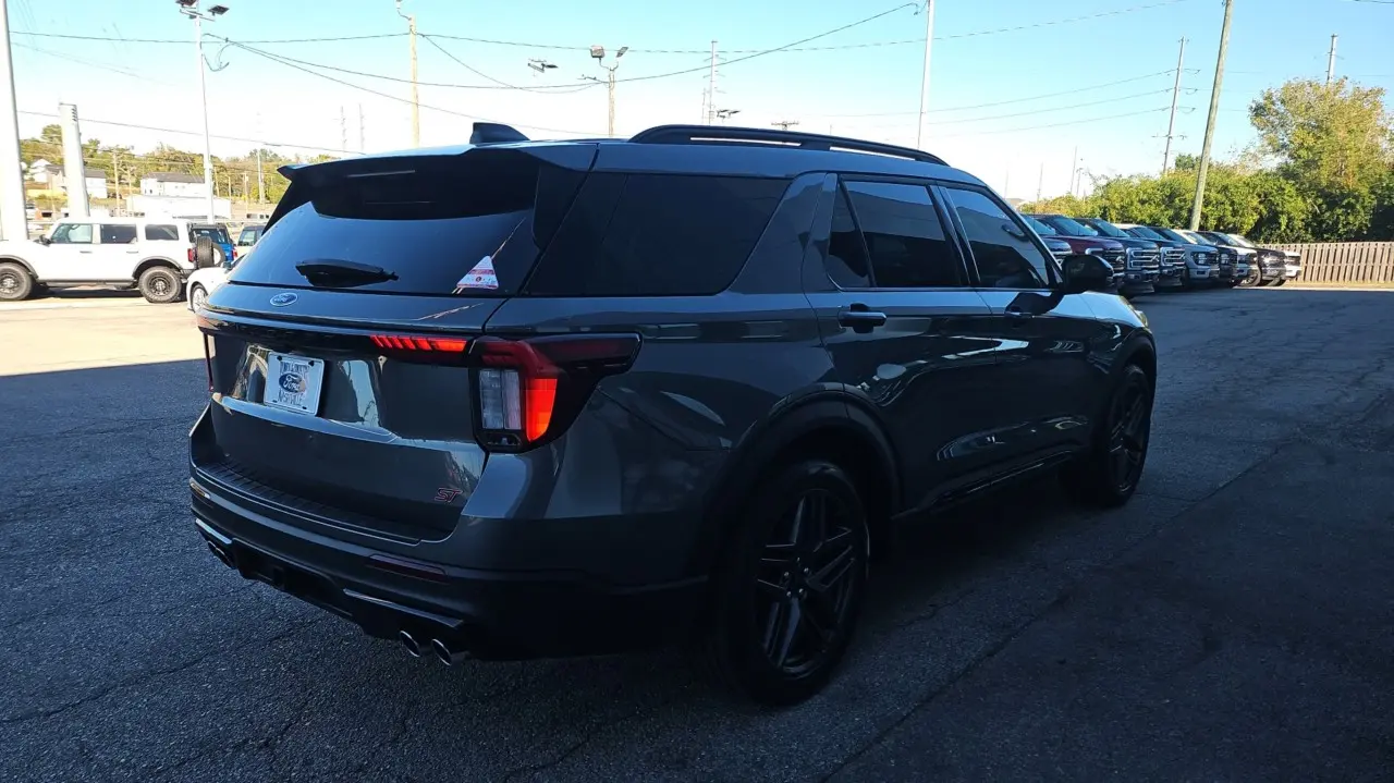 2026 Ford Explorer - $52,813