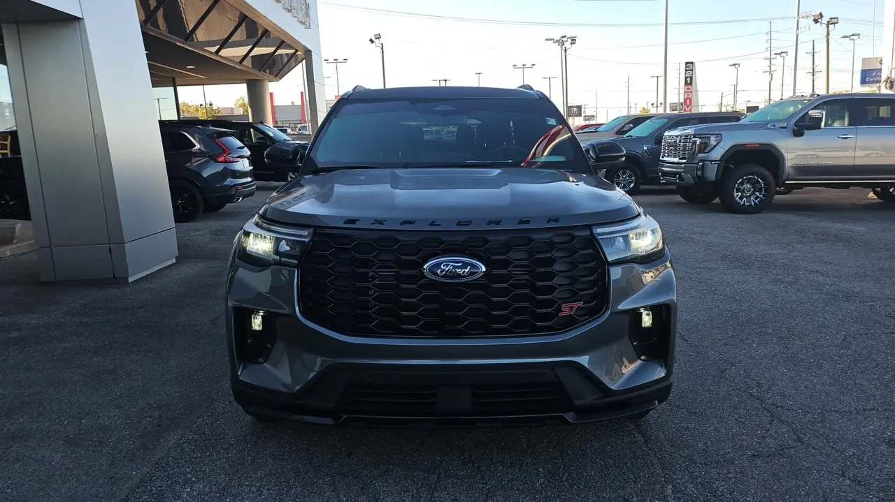 2026 Ford Explorer - $52,813