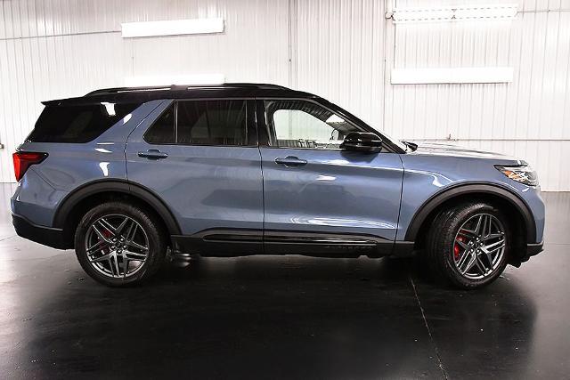 2025 Ford Explorer - $47,999