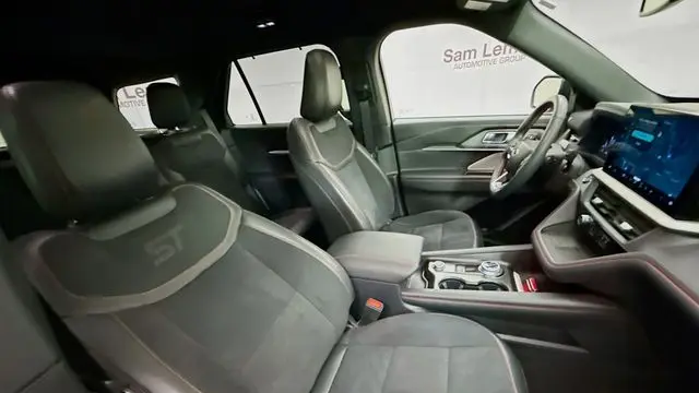 2025 Ford Explorer ST