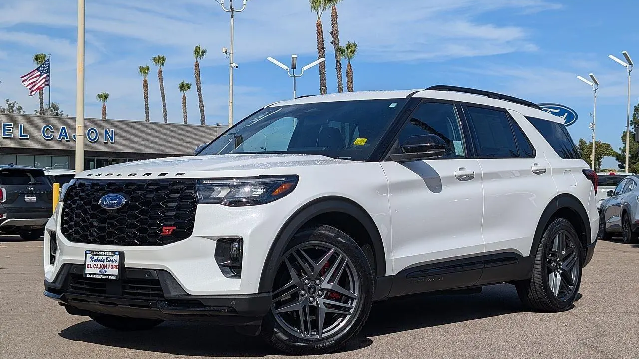 2025 Ford Explorer ST