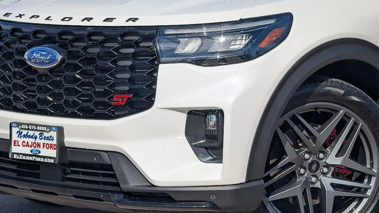 2025 Ford Explorer ST