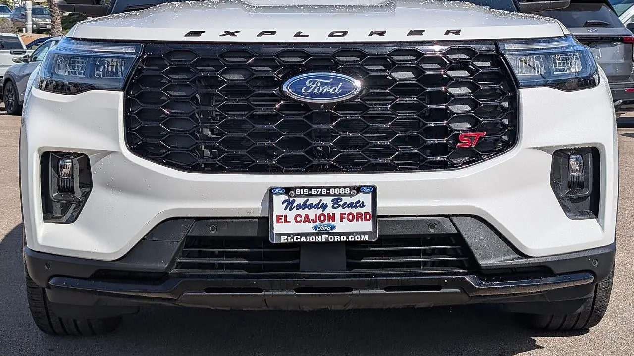 2025 Ford Explorer ST