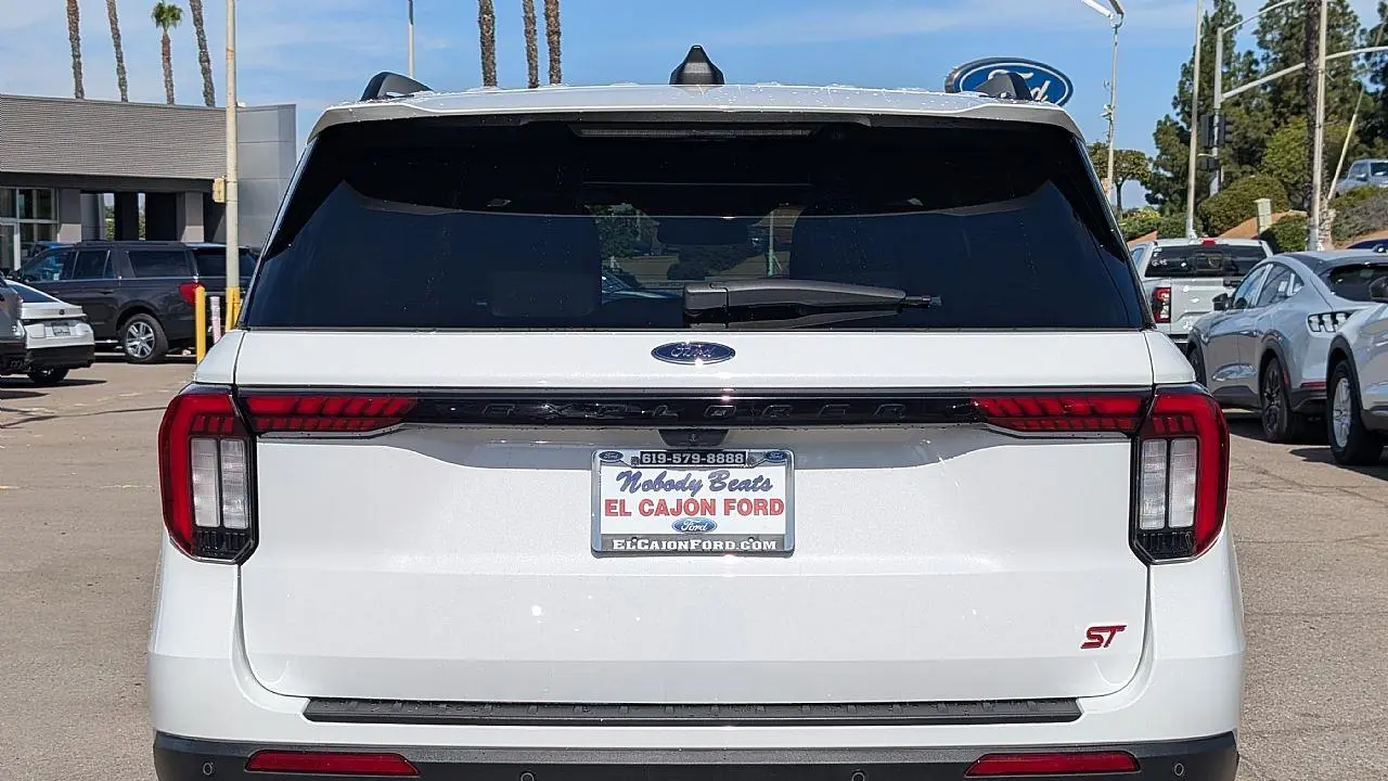 2025 Ford Explorer ST