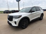 2025 Explorer Thumbnail 4