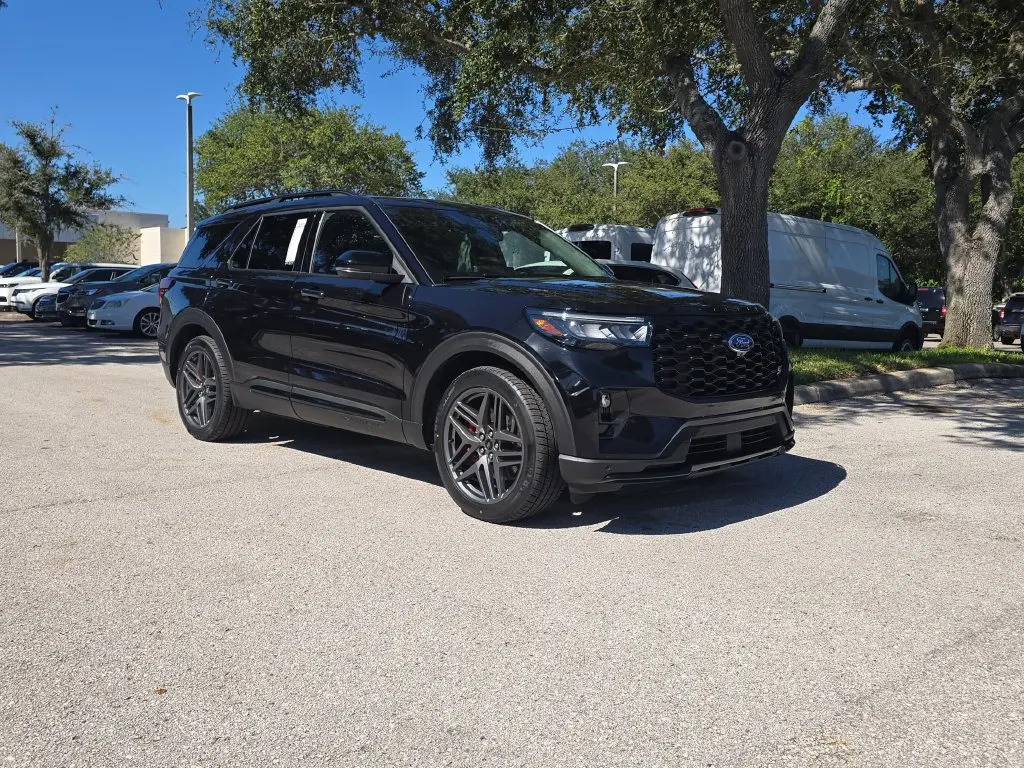 2025 Ford Explorer - $51,850